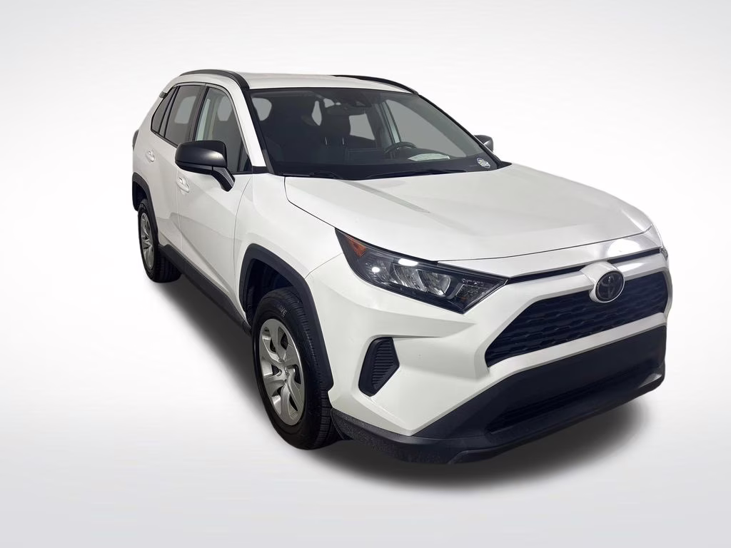 2021 Super White Toyota RAV4 LE FWD SUV
