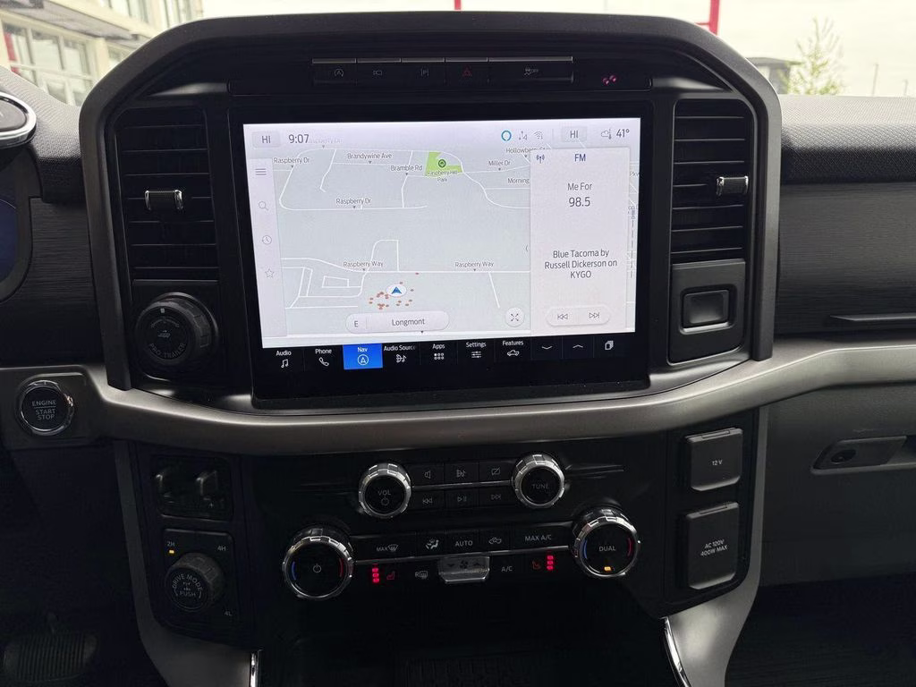 2024 Oxford White Ford F-150 XLT 4X4 Truck