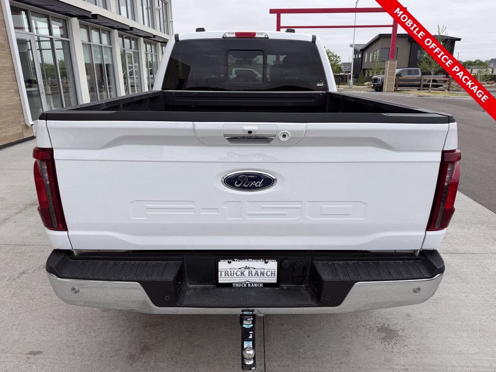 2024 Oxford White Ford F-150 XLT 4X4 Truck