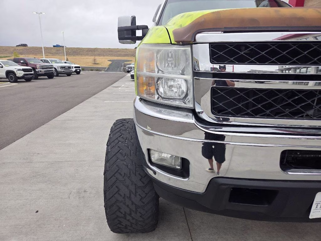 2013 Summit White Chevrolet Silverado 2500HD LT 4X4 Truck