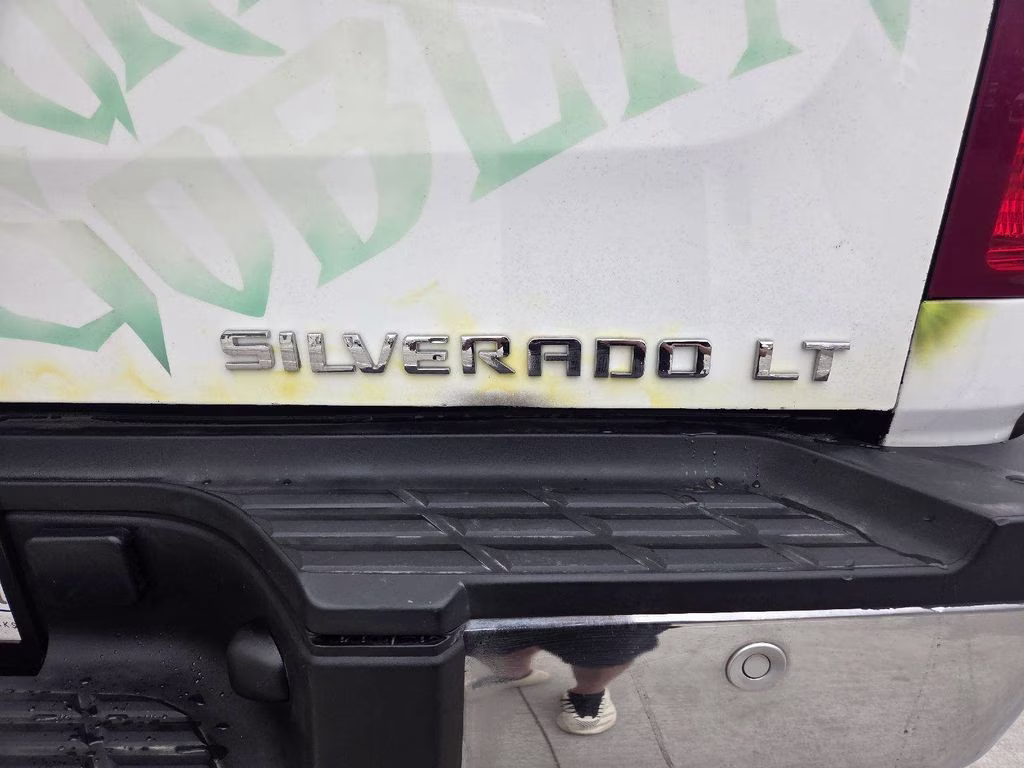 2013 Summit White Chevrolet Silverado 2500HD LT 4X4 Truck