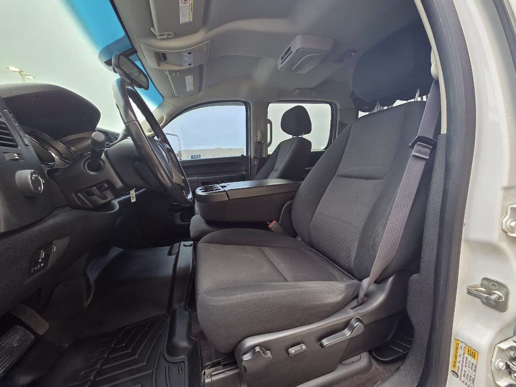 2013 Summit White Chevrolet Silverado 2500HD LT 4X4 Truck