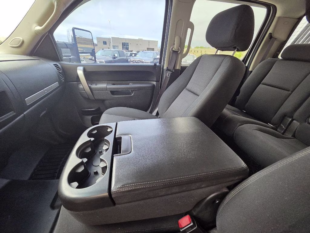 2013 Summit White Chevrolet Silverado 2500HD LT 4X4 Truck