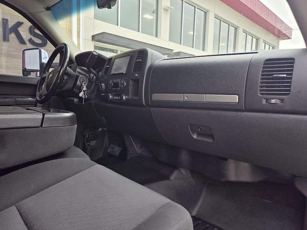 2013 Summit White Chevrolet Silverado 2500HD LT 4X4 Truck