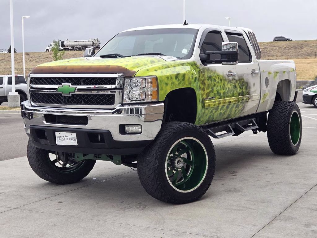 2013 Summit White Chevrolet Silverado 2500HD LT 4X4 Truck