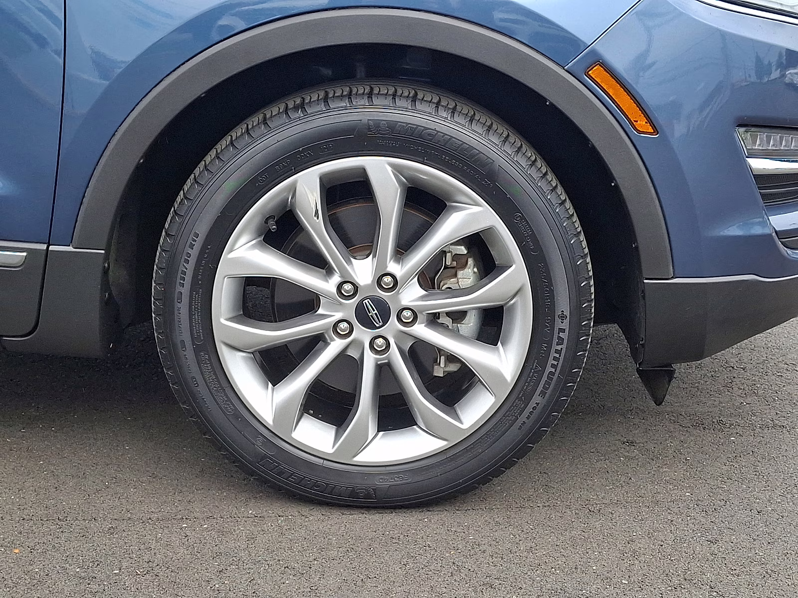 2018 Blue Diamond Metallic - FT Lincoln MKC Select FWD