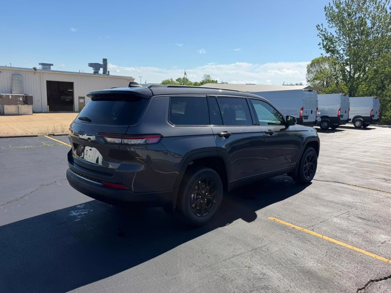 2026 Baltic Gray Metallic Clearcoat Jeep Grand Cherokee L Laredo 4X4 SUV