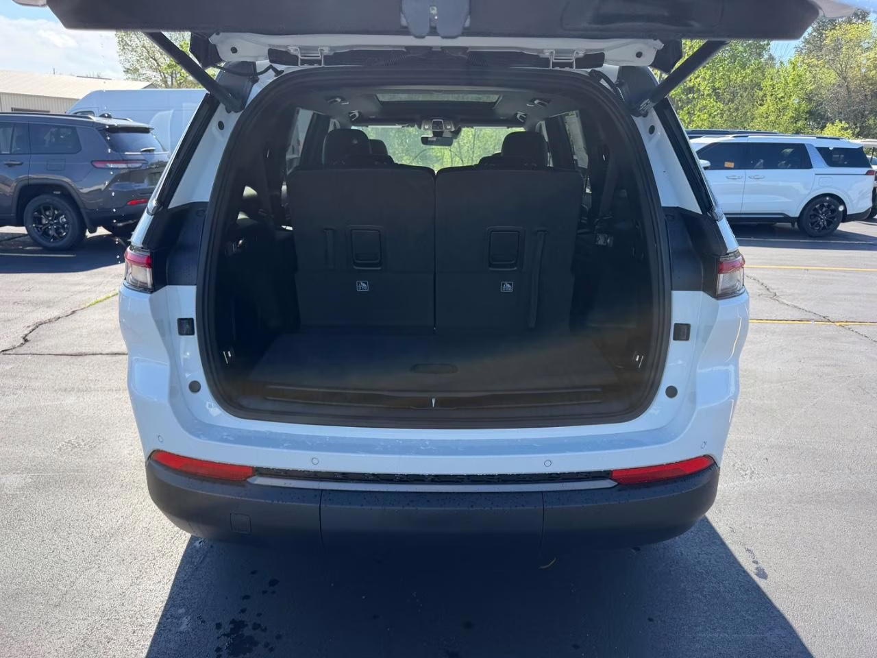 2026 Bright White Clearcoat Jeep Grand Cherokee L Limited 4X4 SUV