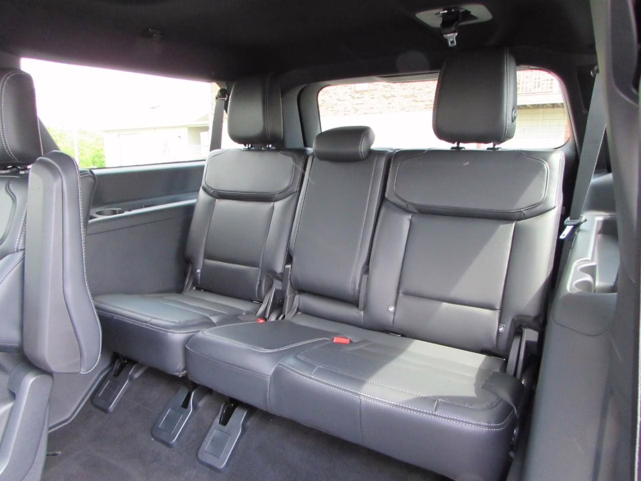 2026 Star White Metallic Tri-Coat Ford Expedition Max Platinum 4X4 SUV