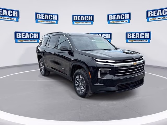 2026 Mosaic Black Metallic Chevrolet Traverse LT FWD SUV
