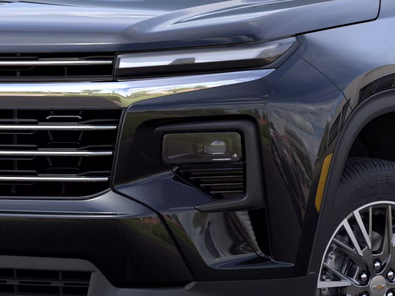 2026 Mosaic Black Metallic Chevrolet Traverse LT FWD SUV