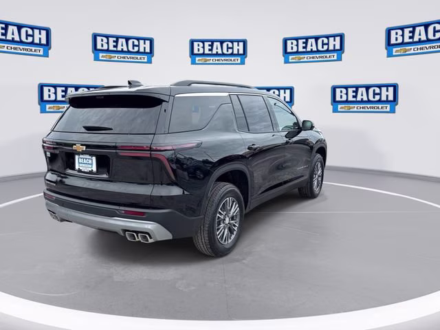 2026 Mosaic Black Metallic Chevrolet Traverse LT FWD SUV