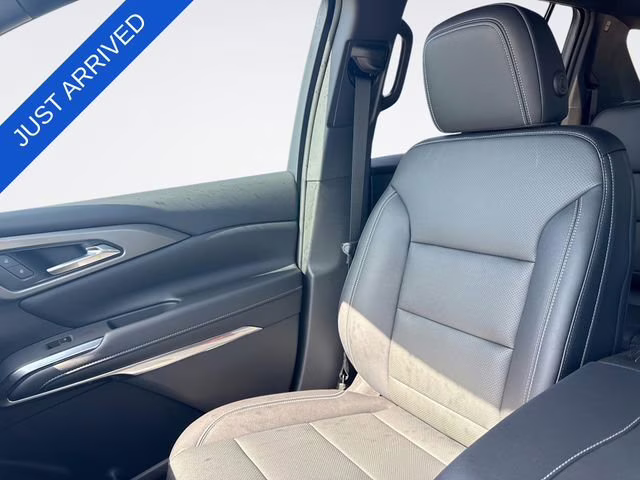 2026 Sterling Gray Metallic Chevrolet Traverse LT FWD SUV