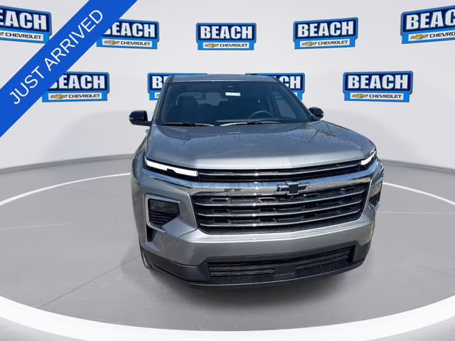 2026 Sterling Gray Metallic Chevrolet Traverse LT FWD SUV