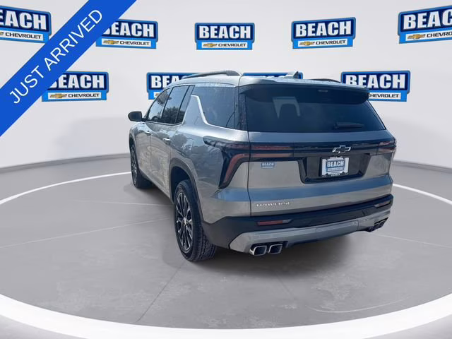 2026 Sterling Gray Metallic Chevrolet Traverse LT FWD SUV