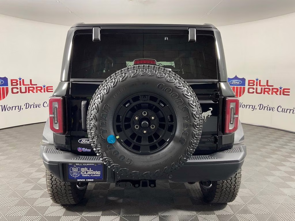 2026 Shadow Ford Bronco Badlands 4X4 SUV