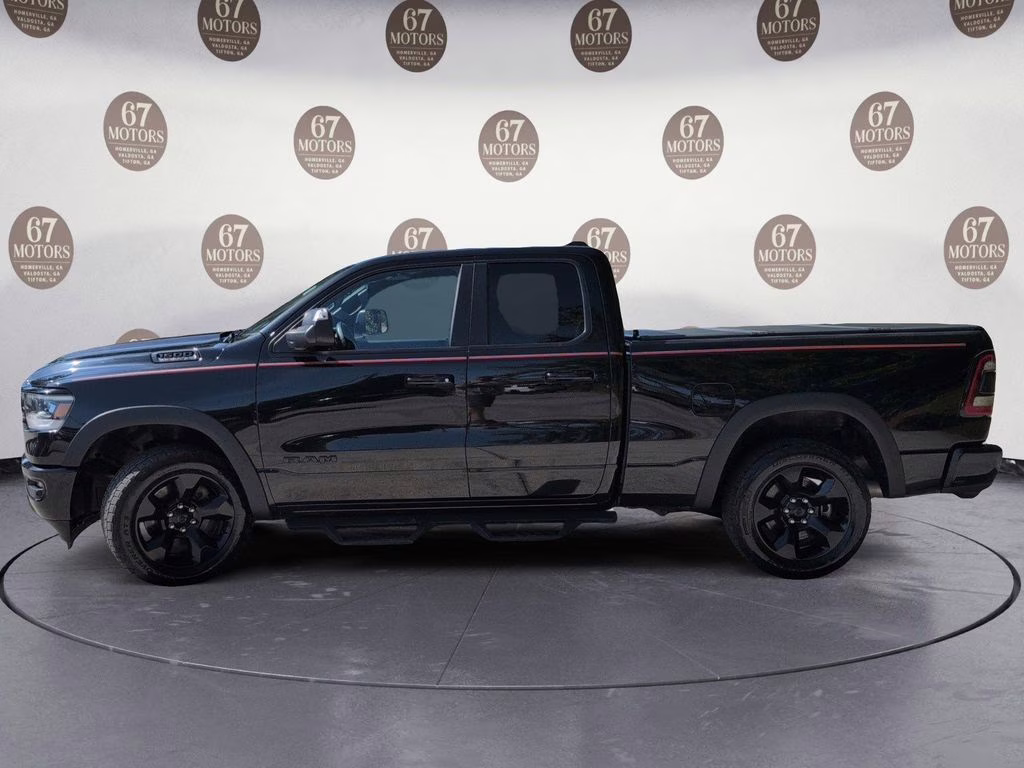 2019 Diamond Black Crystal Pearlcoat Ram 1500 Big Horn/Lone Star 4X4 Truck
