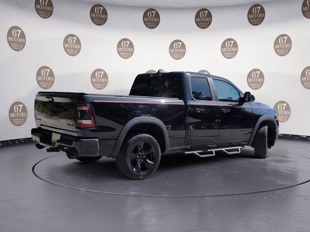 2019 Diamond Black Crystal Pearlcoat Ram 1500 Big Horn/Lone Star 4X4 Truck