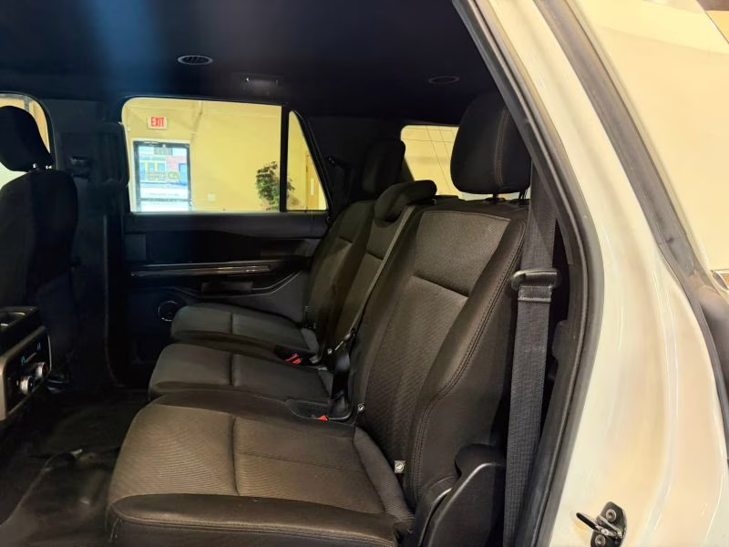 2020 Ford Expedition Max XLT Sport Utility 4D 4X4