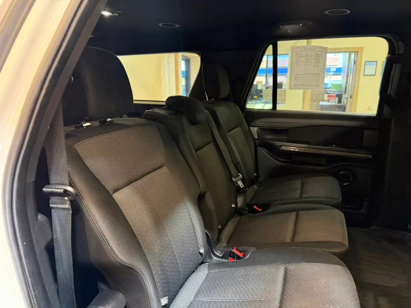 2020 Ford Expedition Max XLT Sport Utility 4D 4X4
