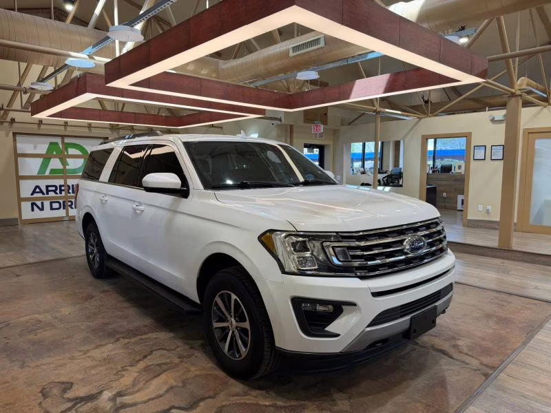 2020 Ford Expedition Max XLT Sport Utility 4D 4X4