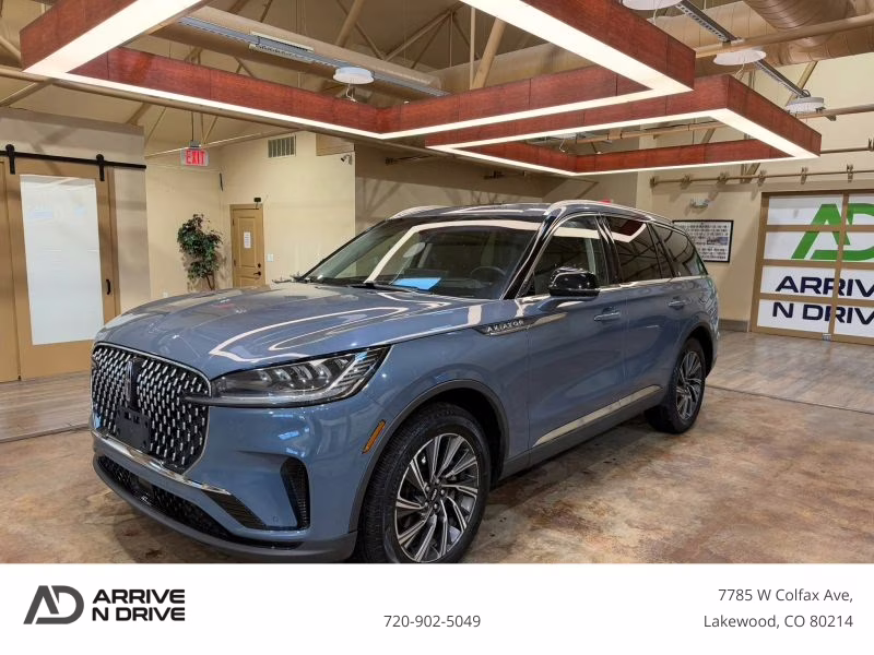 2025 Lincoln Aviator Premiere AWD's photo