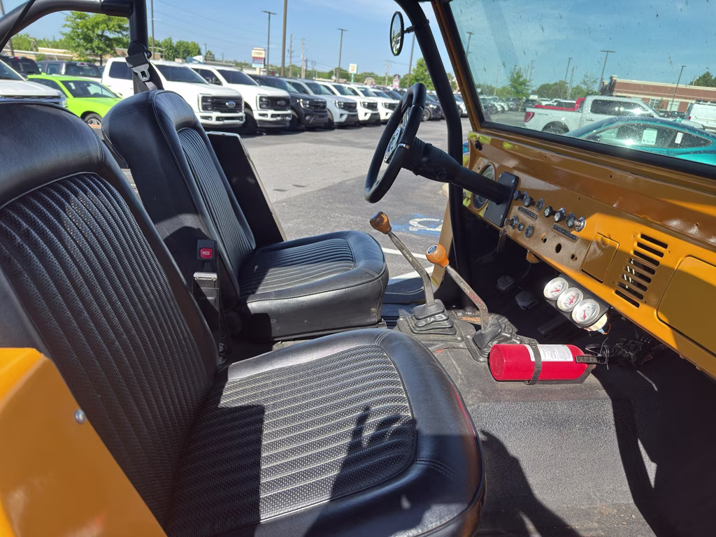 1977 Orange Ford BRONCO Truck