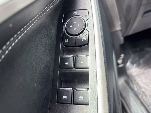 2024 Black Metallic Ford Explorer XLT RWD SUV