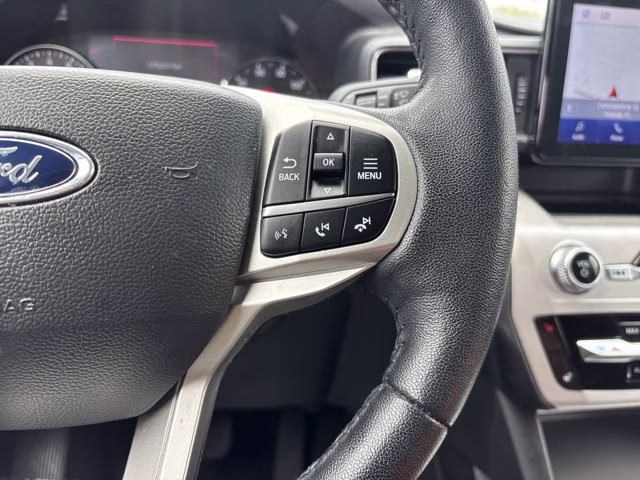 2024 Black Metallic Ford Explorer XLT RWD SUV
