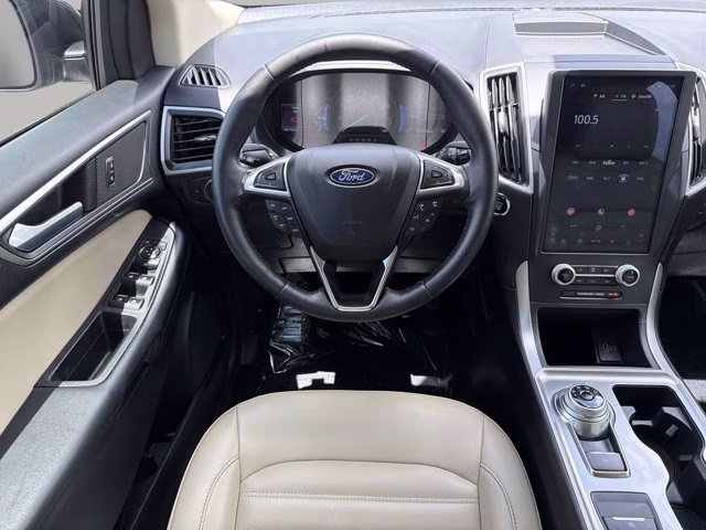 2023 Black Metallic Ford Edge SEL AWD SUV