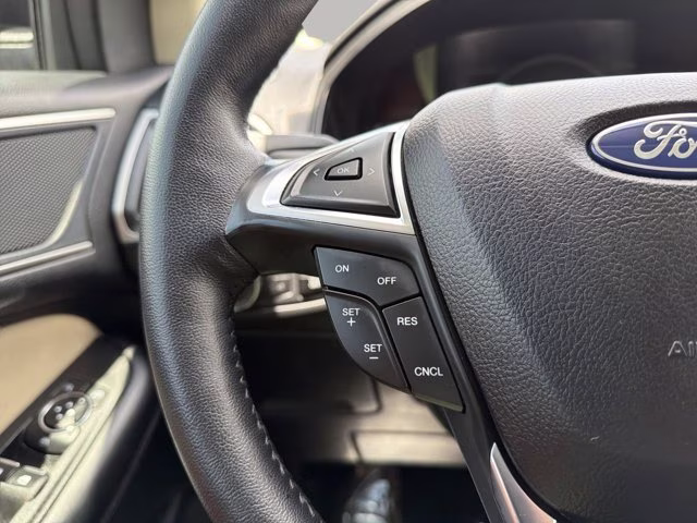 2023 Black Metallic Ford Edge SEL AWD SUV