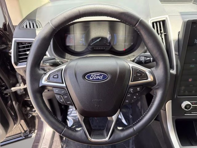 2023 Black Metallic Ford Edge SEL AWD SUV