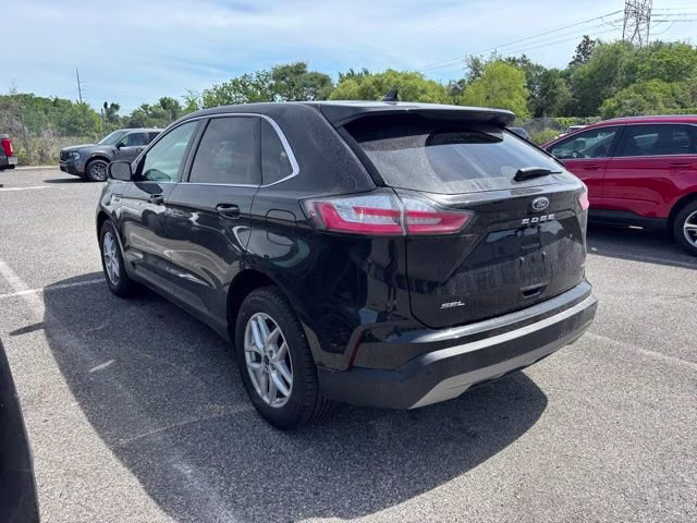 2023 Black Metallic Ford Edge SEL AWD SUV