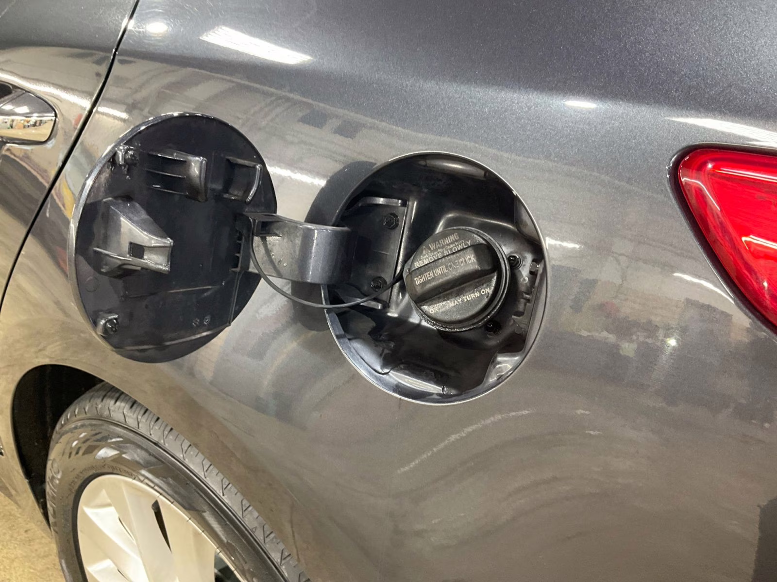 2018 Platinum Graphite Kia Optima EX FWD Sedan