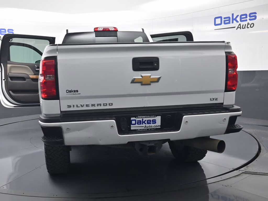 2017 Summit White Chevrolet Silverado 2500HD LTZ 4X4 Truck