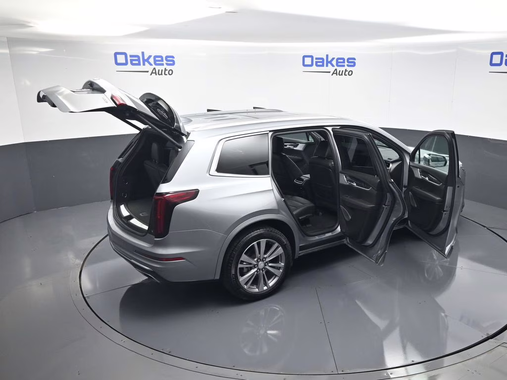 2025 Argent Silver Metallic Cadillac XT6 Premium Luxury FWD SUV