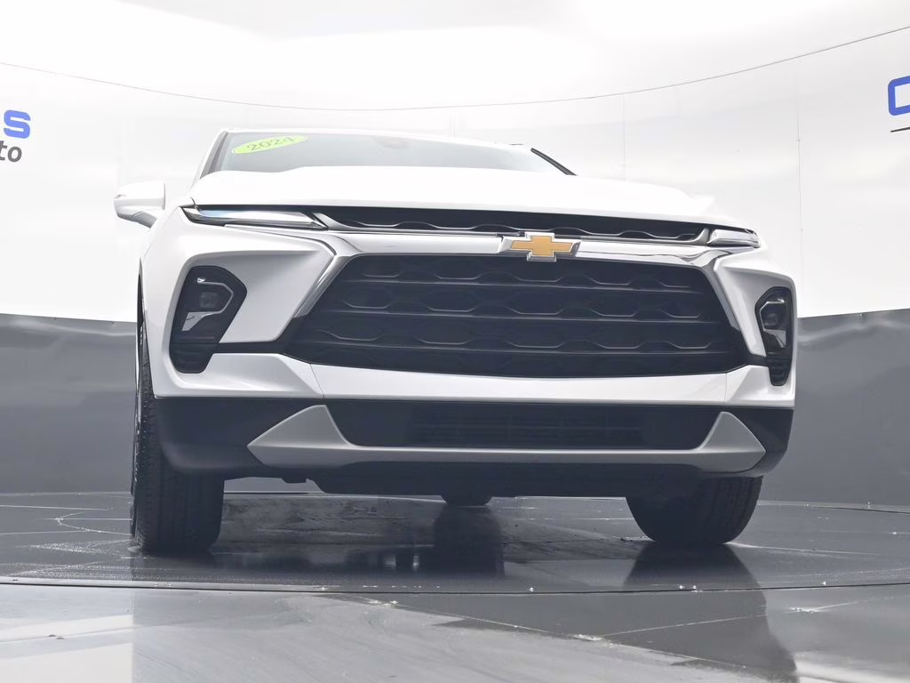 2024 Summit White Chevrolet Blazer LT FWD SUV