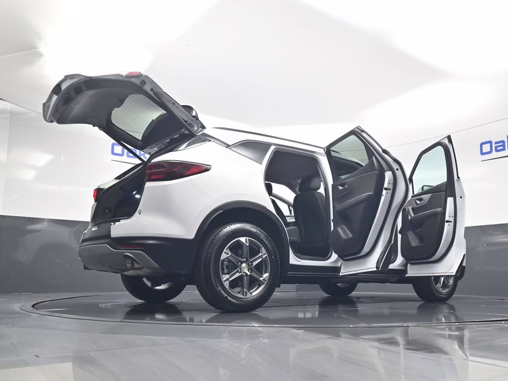 2024 Summit White Chevrolet Blazer LT FWD SUV