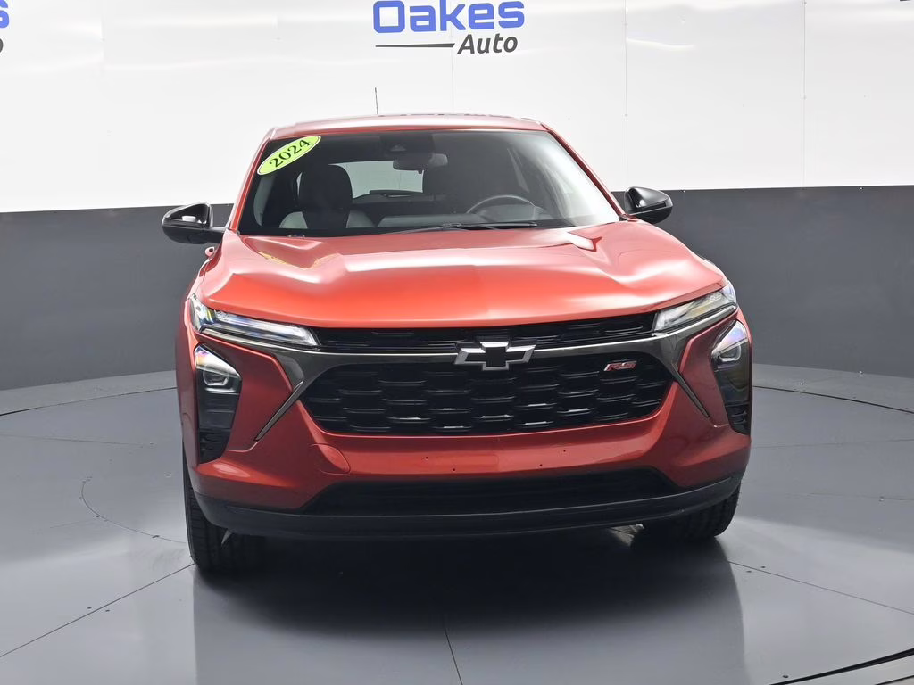 2024 Cayenne Orange Metallic Chevrolet Trax 1RS FWD SUV
