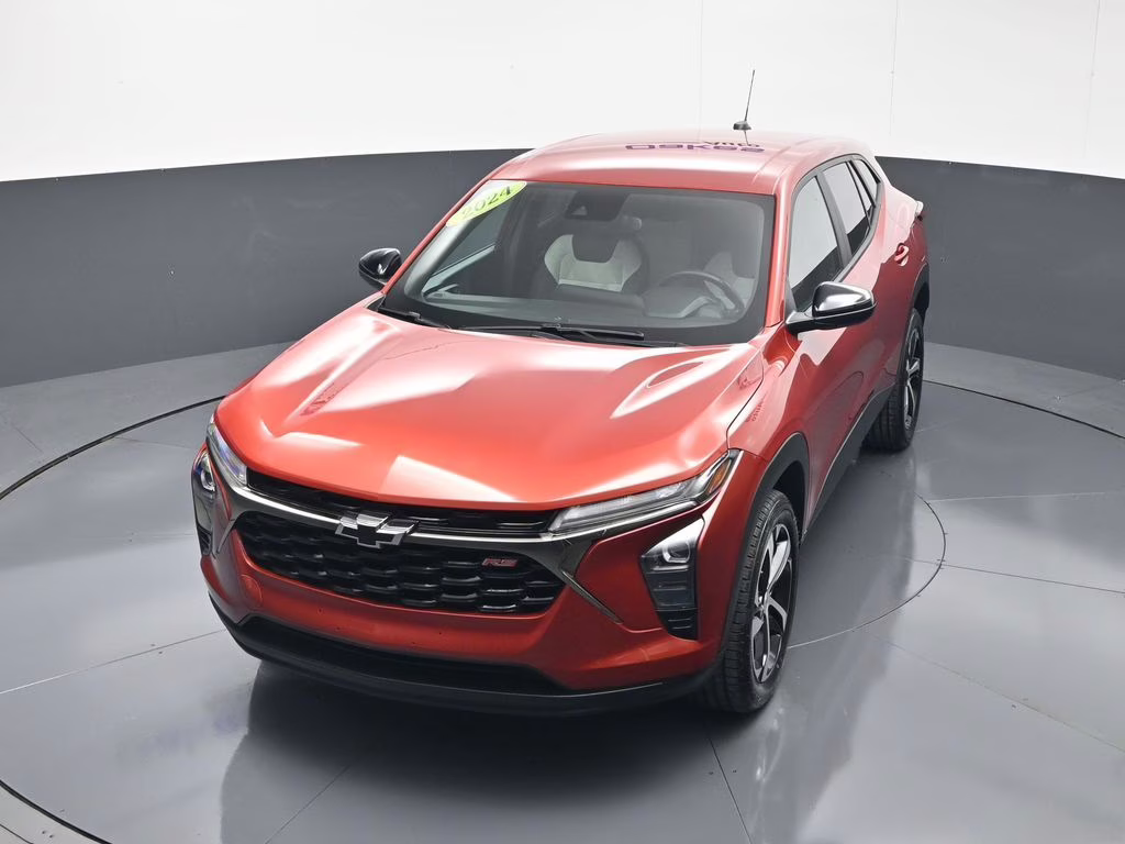 2024 Cayenne Orange Metallic Chevrolet Trax 1RS FWD SUV