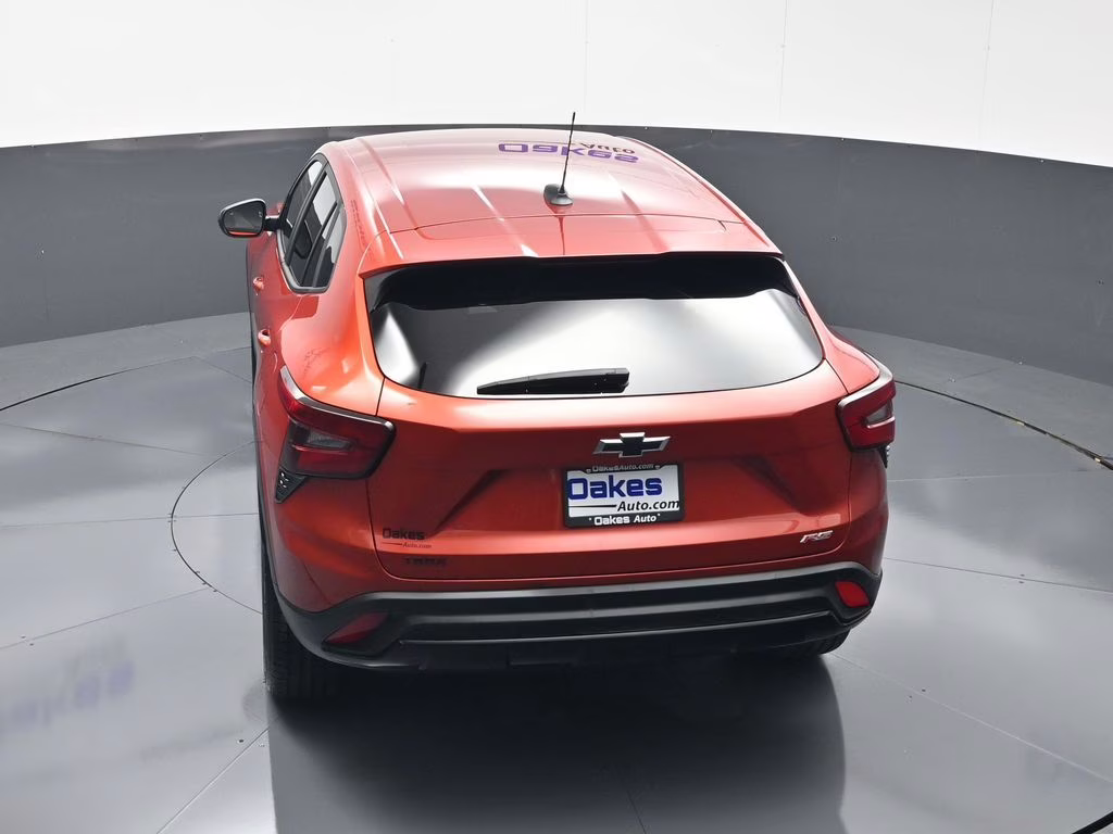 2024 Cayenne Orange Metallic Chevrolet Trax 1RS FWD SUV