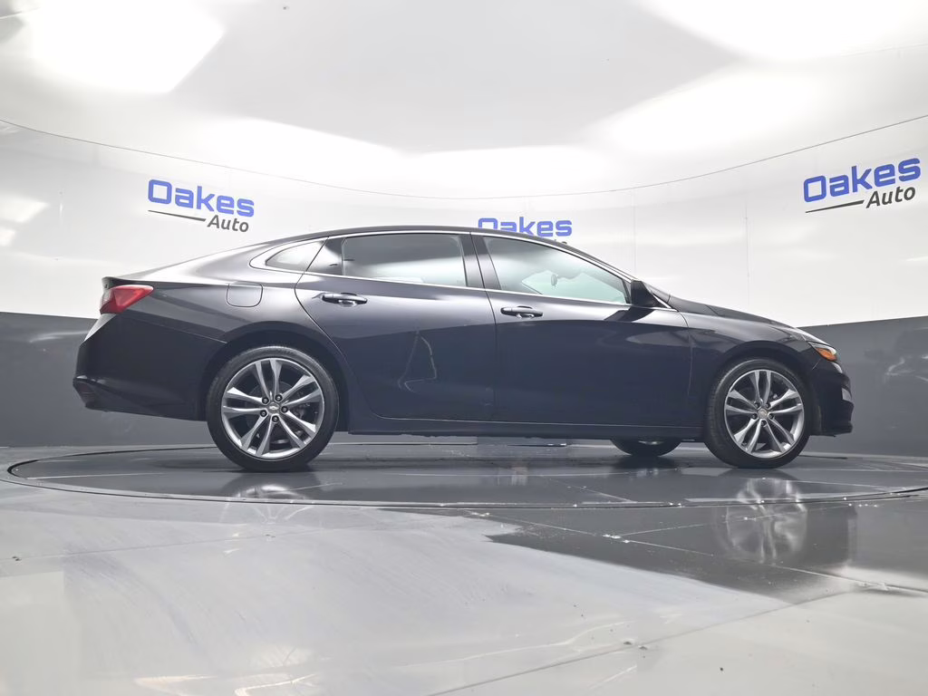 2023 Dark Ash Metallic Chevrolet Malibu LT FWD Sedan