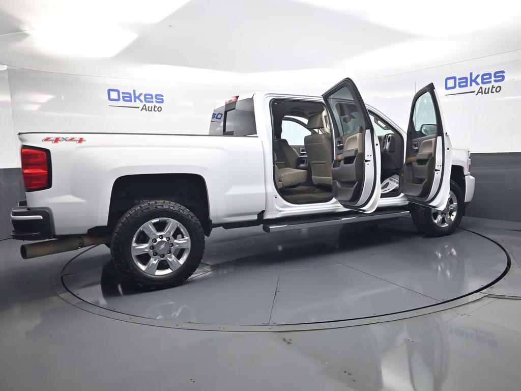 2017 Summit White Chevrolet Silverado 2500HD LTZ 4X4 Truck