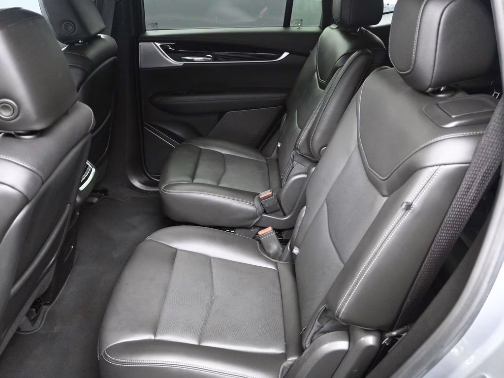 2025 Argent Silver Metallic Cadillac XT6 Premium Luxury FWD SUV