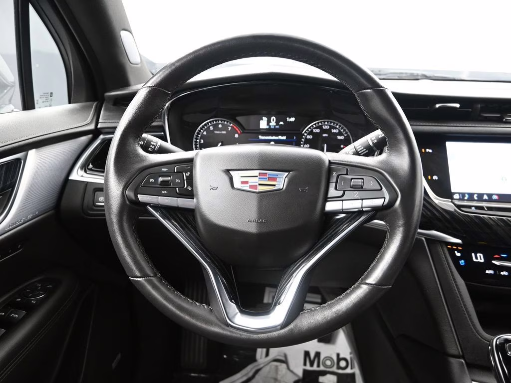 2025 Argent Silver Metallic Cadillac XT6 Premium Luxury FWD SUV