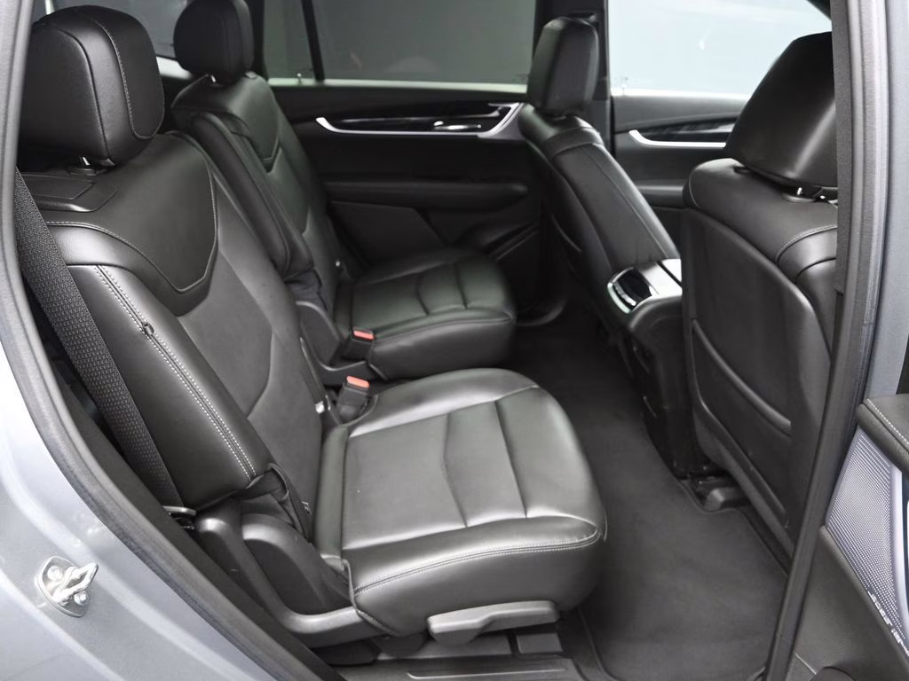 2025 Argent Silver Metallic Cadillac XT6 Premium Luxury FWD SUV