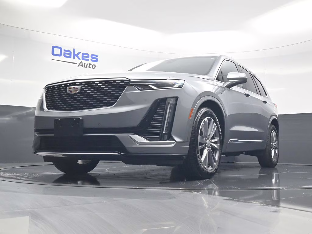 2025 Argent Silver Metallic Cadillac XT6 Premium Luxury FWD SUV