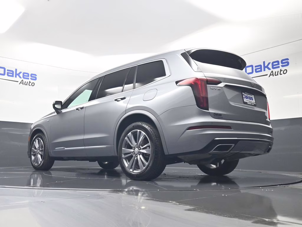 2025 Argent Silver Metallic Cadillac XT6 Premium Luxury FWD SUV