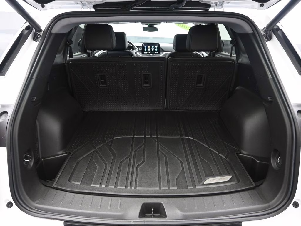2024 Summit White Chevrolet Blazer LT FWD SUV