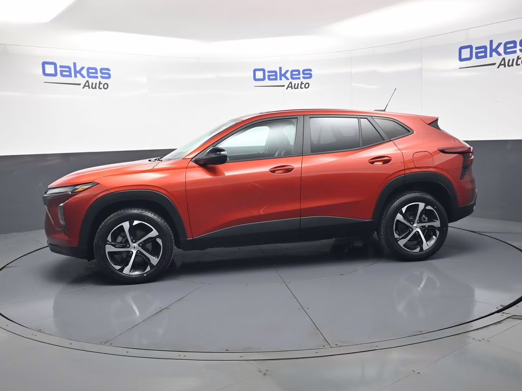 2024 Cayenne Orange Metallic Chevrolet Trax 1RS FWD SUV